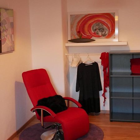 Ferienwohnungen In Der Kunstgalerie Charlie Und Jenny Chemnitz Luaran gambar
